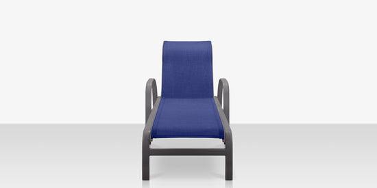 DecoScapes Atlantic Chaise with Arms