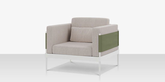 DecoScapes Oliver Club Chair
