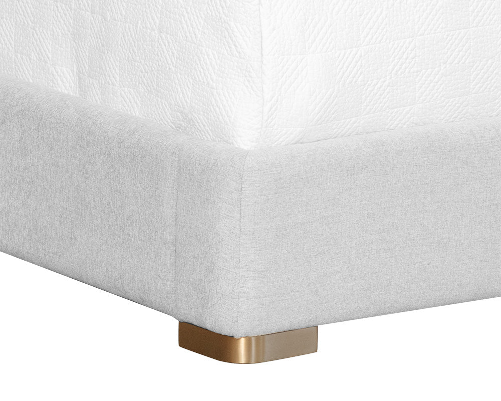 Sunpan Davina Bed in Ernst Silverstone - King
