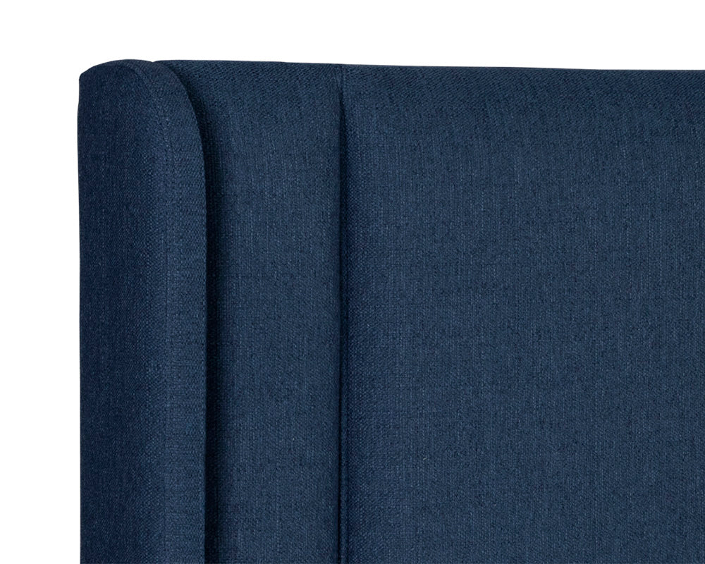Sunpan Clemonte Bed In Dream Cream/Liv Indigo/Polo Club Stone - King