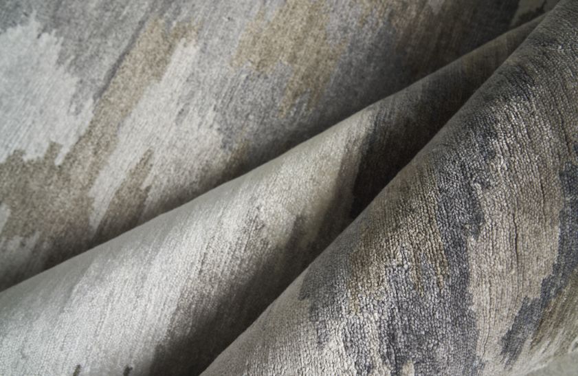 Exquisite Rugs Bamboo Silk Handmade Hand-Knotted Bamboo Silk and Cotton Area Rug