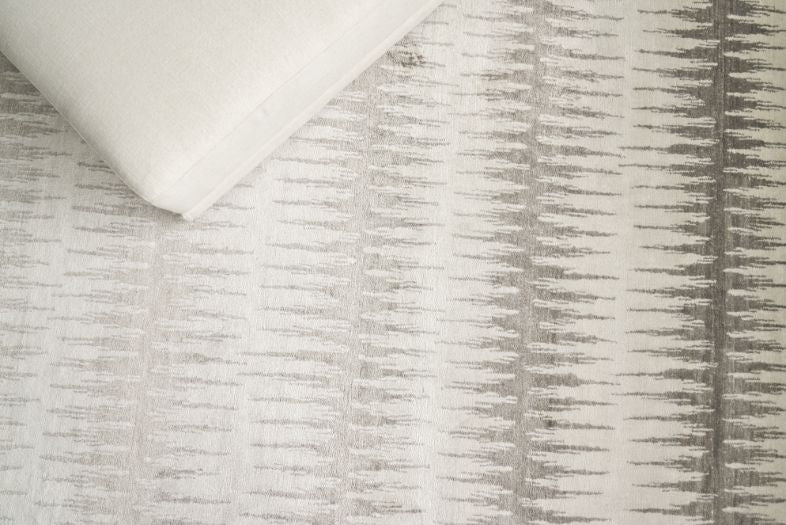 Exquisite Rugs Bamboo Silk Handmade Hand-Knotted Bamboo Silk and Cotton Area Rug