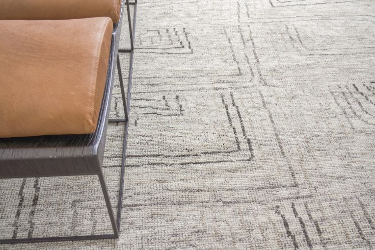 Exquisite Rugs Aldridge Handmade Hand-Knotted New Zealand Wool and Bamboo Silk Area Rug