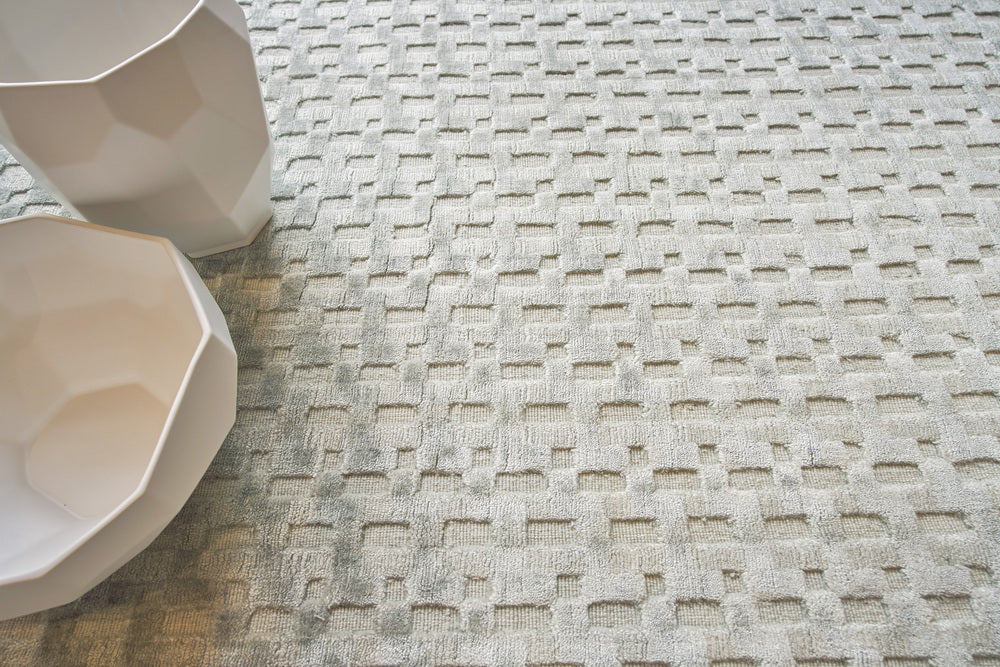 Exquisite Rugs Monroe Silk Handmade Hand Loomed Bamboo Silk and Cotton Area Rug