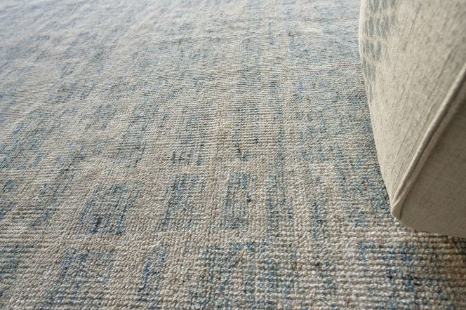 Exquisite Rugs Aldridge Handmade Hand-Knotted New Zealand Wool and Bamboo Silk Area Rug