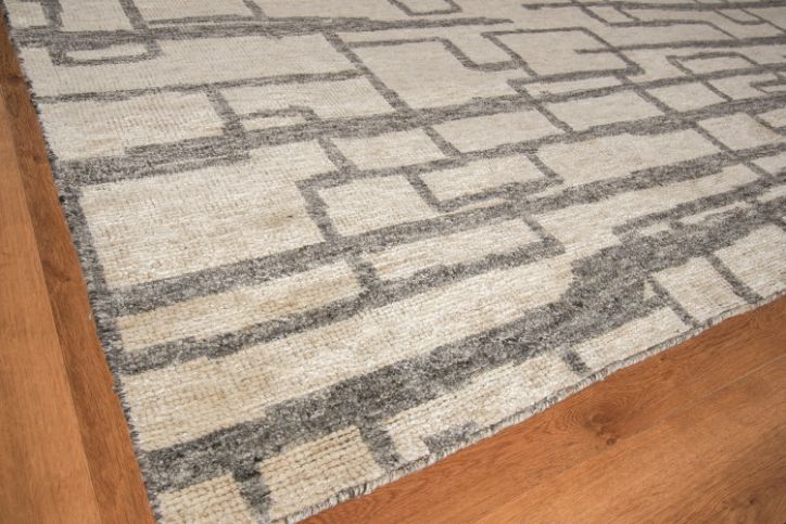 Exquisite Rugs Aldridge Handmade Hand-Knotted New Zealand Wool and Bamboo Silk Area Rug