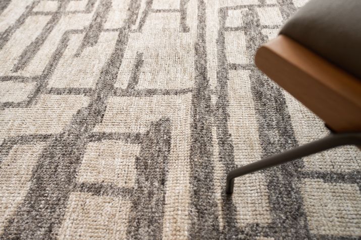 Exquisite Rugs Aldridge Handmade Hand-Knotted New Zealand Wool and Bamboo Silk Area Rug