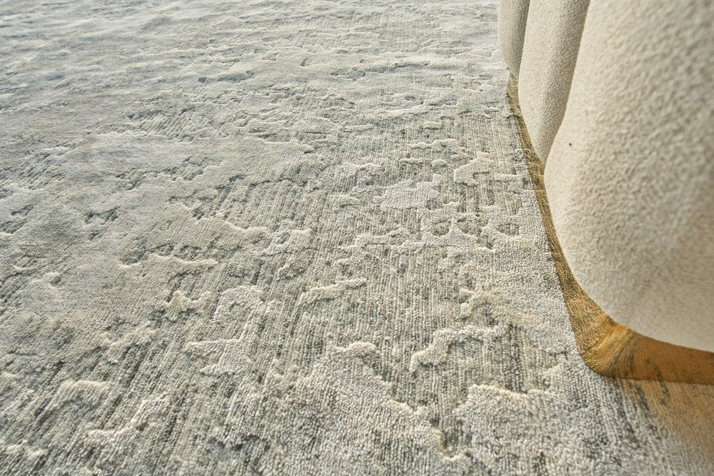 Exquisite Rugs Cosmo Handmade Hand-Knotted New Zealand Wool and Bamboo Silk Area Rug