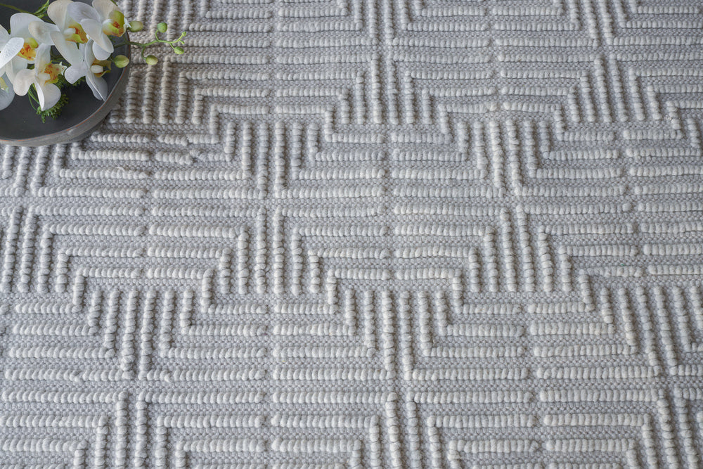 Exquisite Rugs Manzoni Handmade Hand Loomed Viscose and Cotton Area Rug
