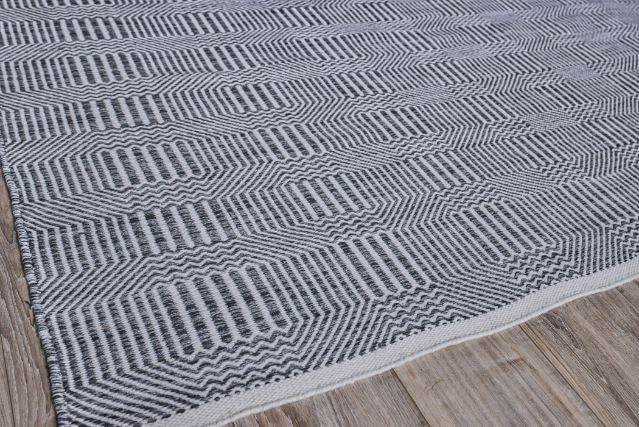 Exquisite Rugs Naples INDOOR/OUTDOOR Handmade Flatwoven PET yarn Area Rug