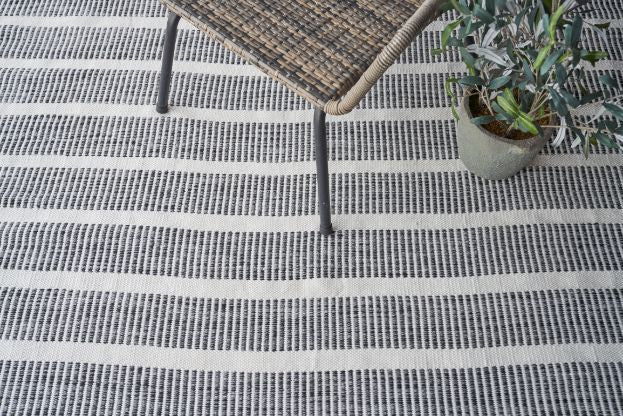 Exquisite Rugs Boca INDOOR/OUTDOOR Handmade Flatwoven PET yarn Area Rug
