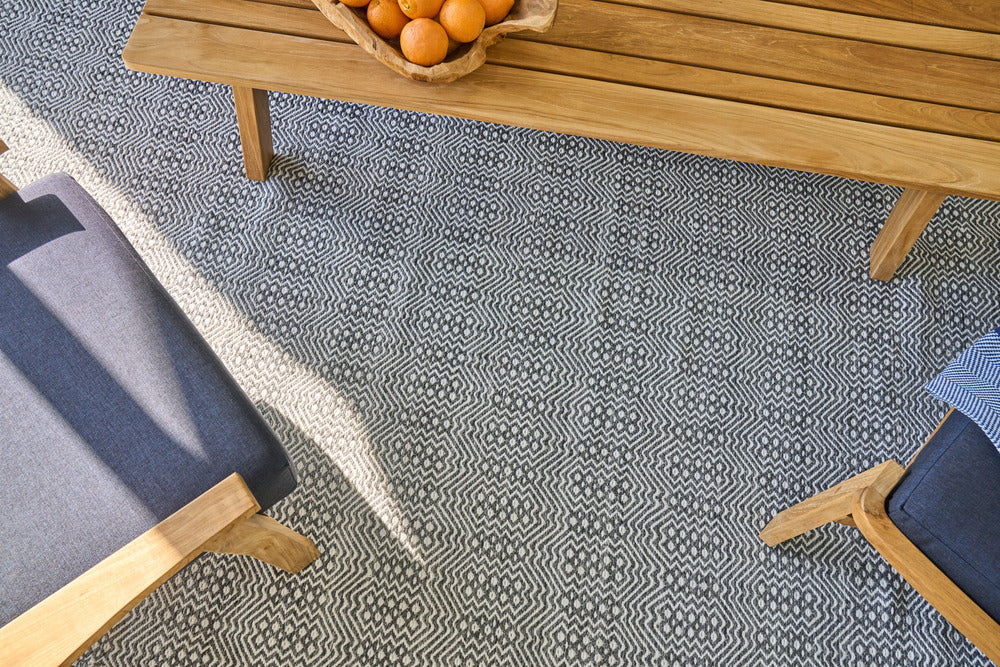 Exquisite Rugs Echo INDOOR/OUTDOOR Handmade Flatwoven PET yarn Area Rug