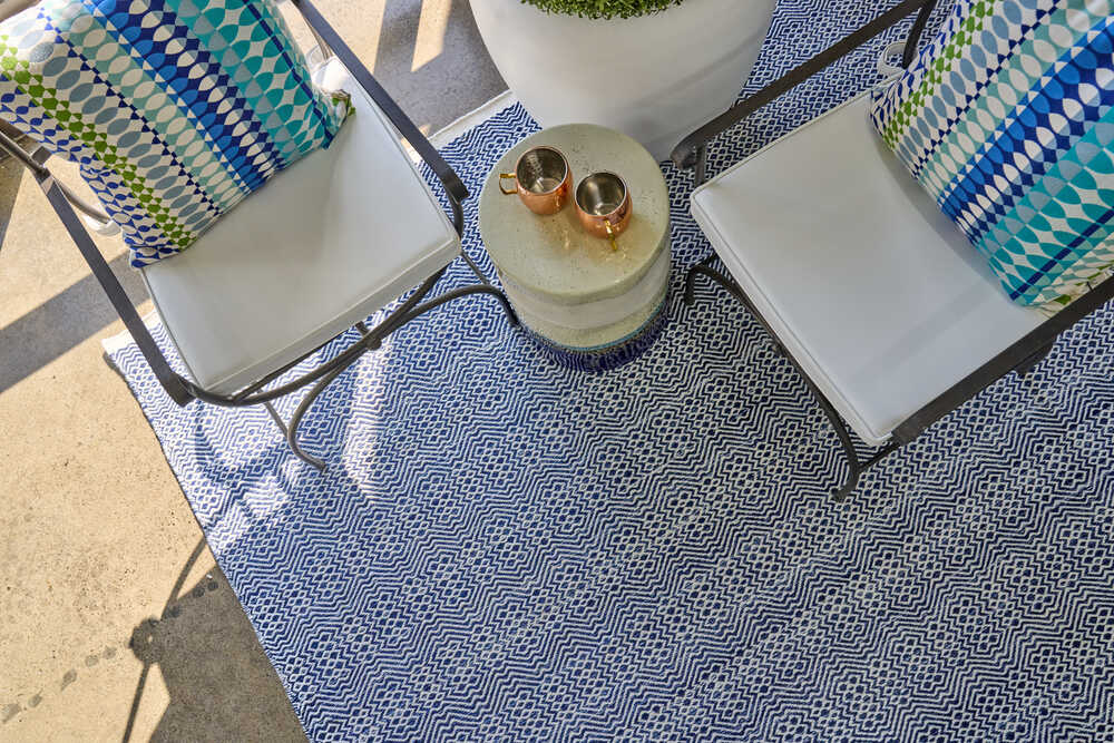 Exquisite Rugs Echo INDOOR/OUTDOOR Handmade Flatwoven PET yarn Area Rug