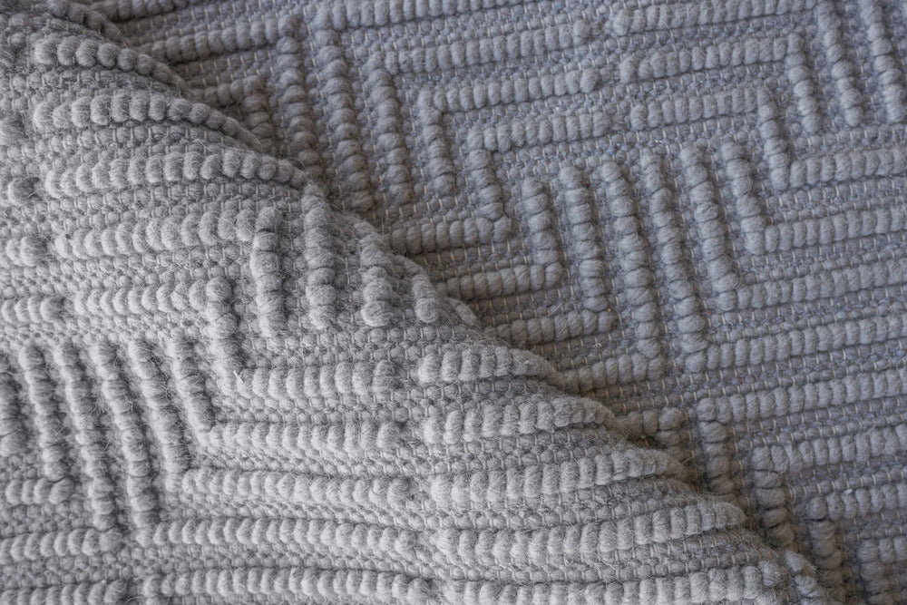 Exquisite Rugs Manzoni Handmade Hand Loomed Viscose and Cotton Area Rug