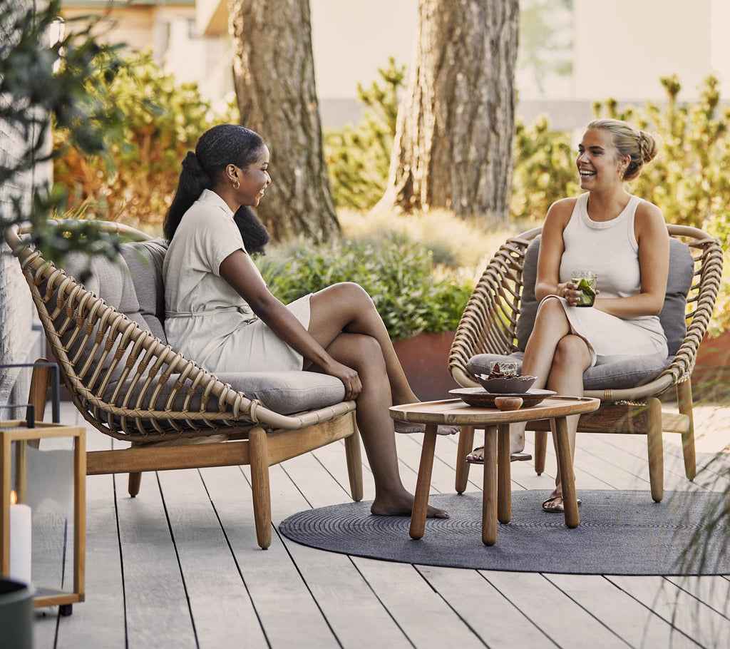 Cane-Line Strington Lounge Chair with Teak Frame