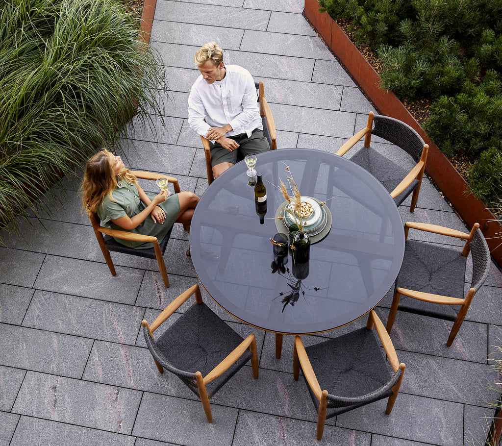 Cane-Line Aspect Dining Table - Dia. 56.7"