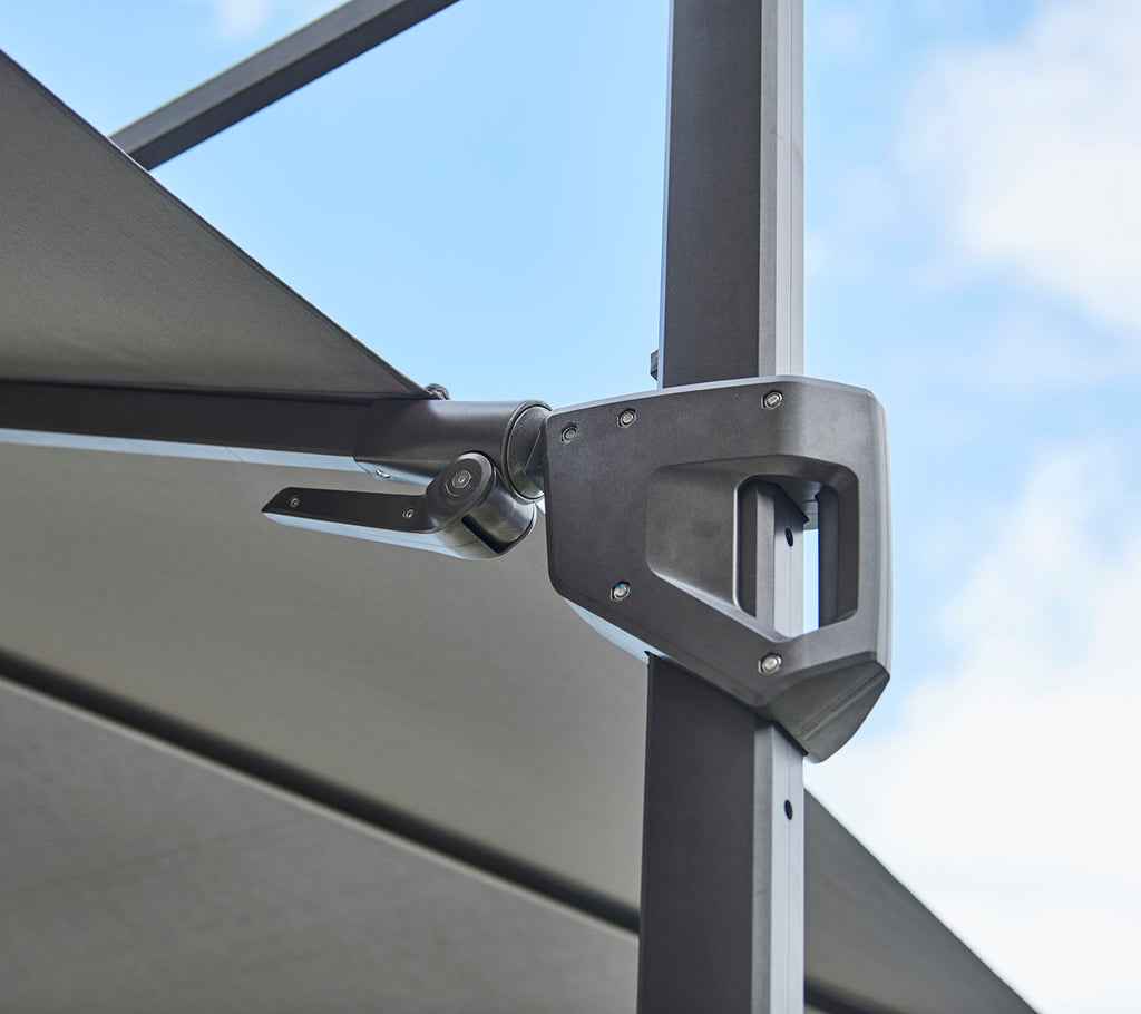 Cane-Line Hyde Luxe Tilt Parasol 118.2 x 118.2 Inches - Aluminium