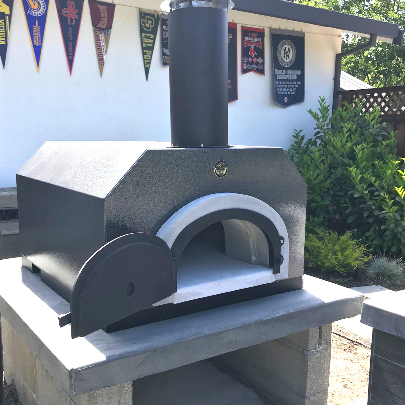 Chicago Brick CBO-750 Countertop (Pre-Assembled) with Metal Insulating Hood