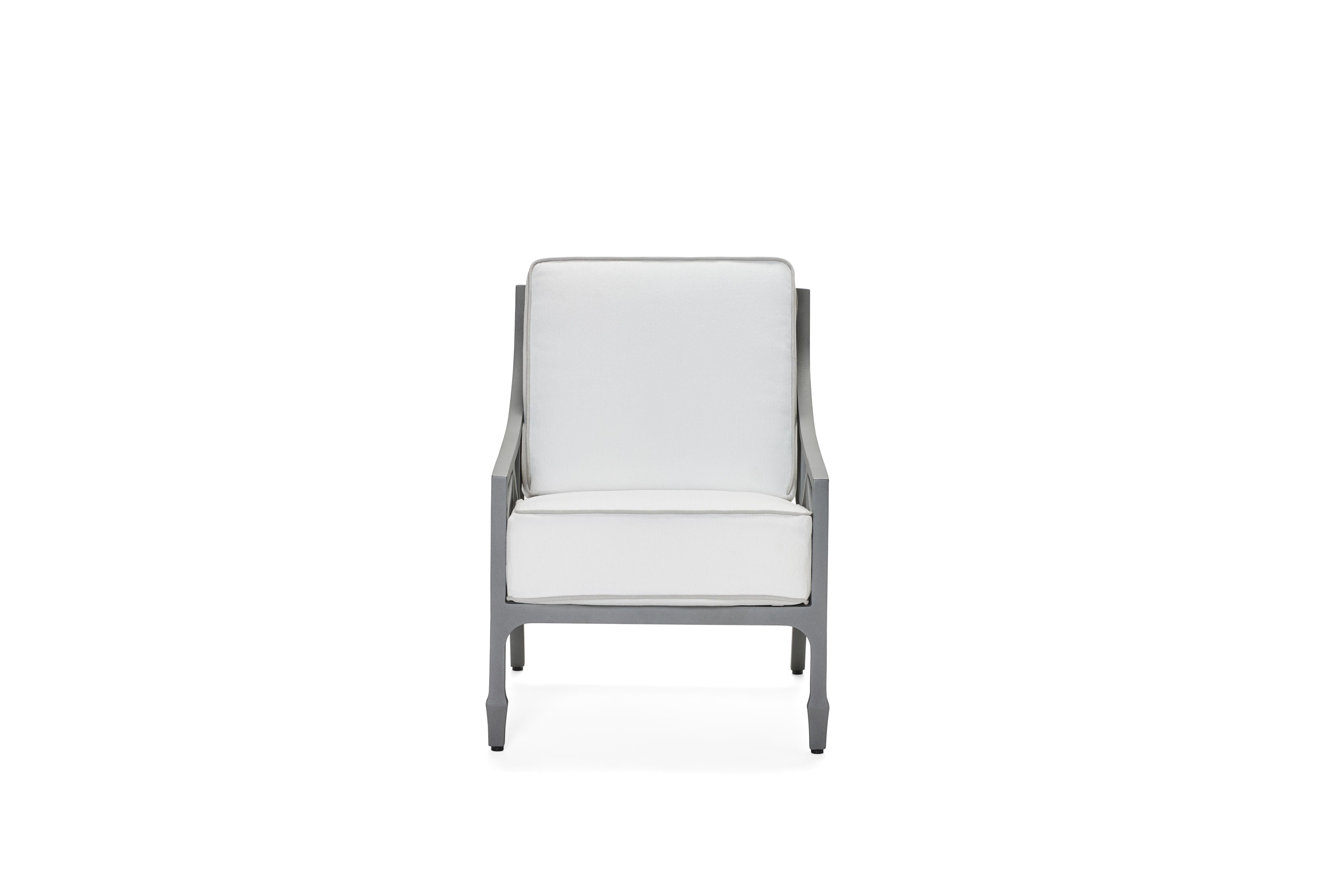 Aged TeakWith Cushion, Grade F Fabric
