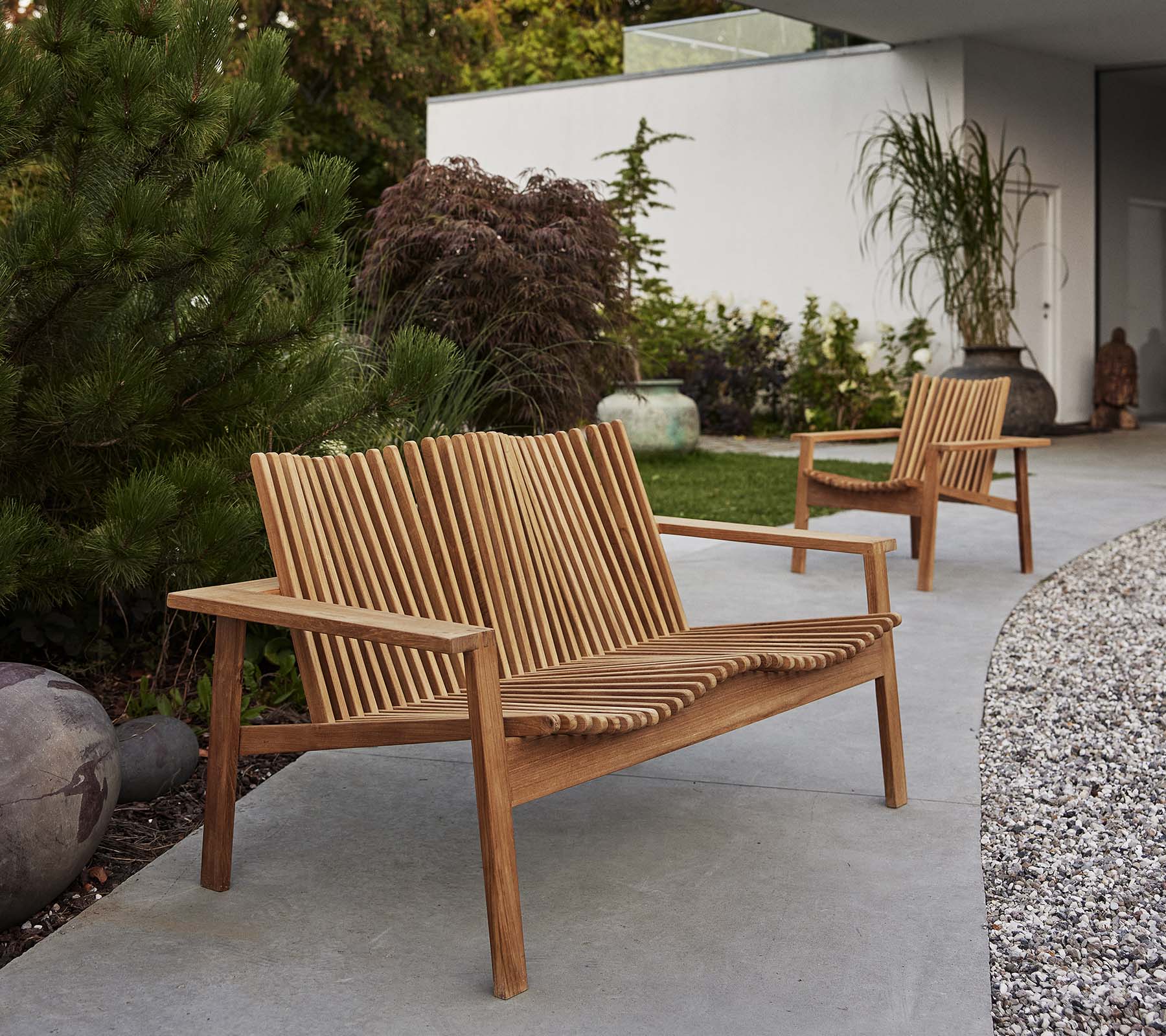 Cane-Line Amaze Lounge Chair Stackable Teak