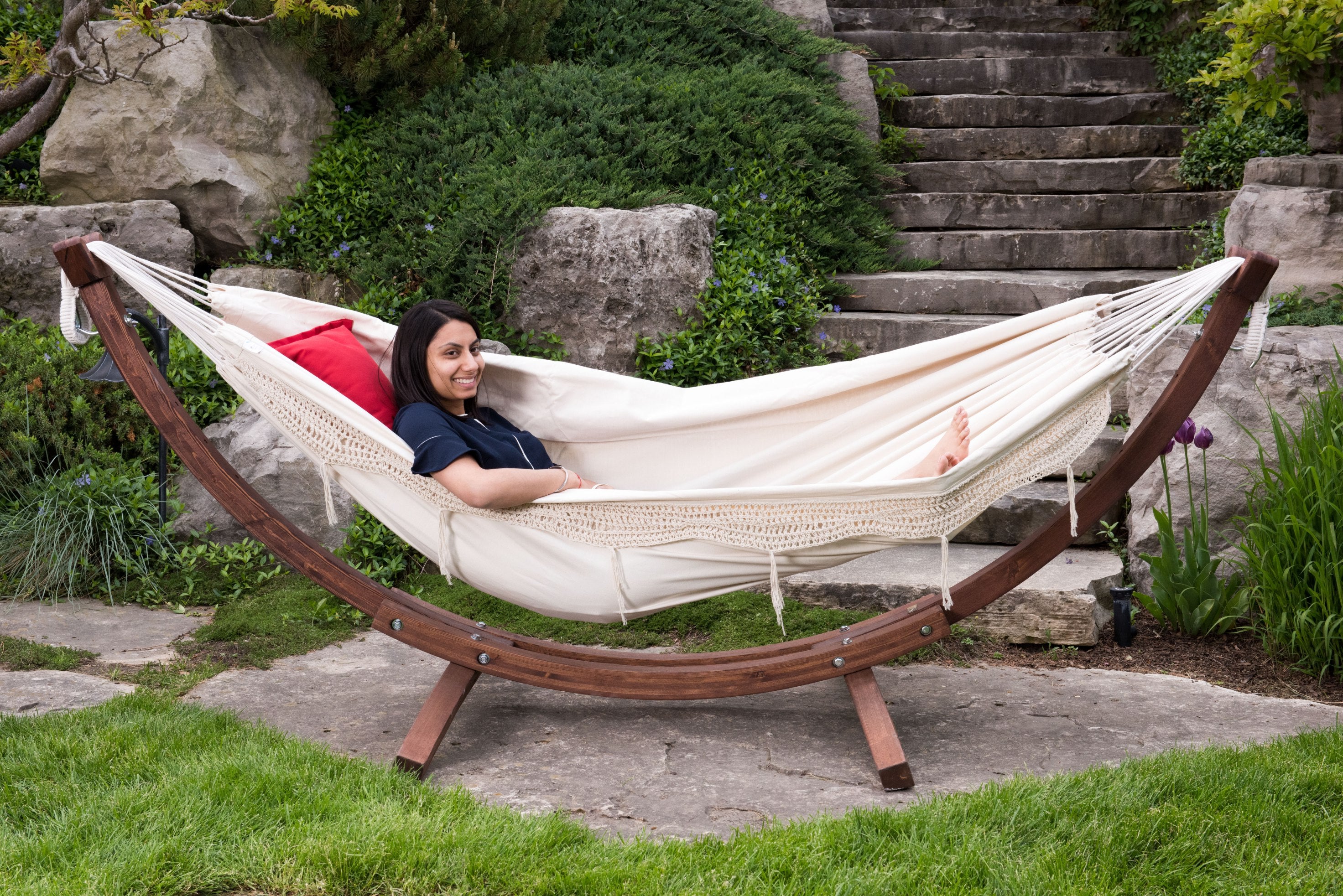 Vivere Double Cotton Hammock with Solid Pine Arc Stand - Cayo Reef/Retro/Natural with Fringe (8ft)