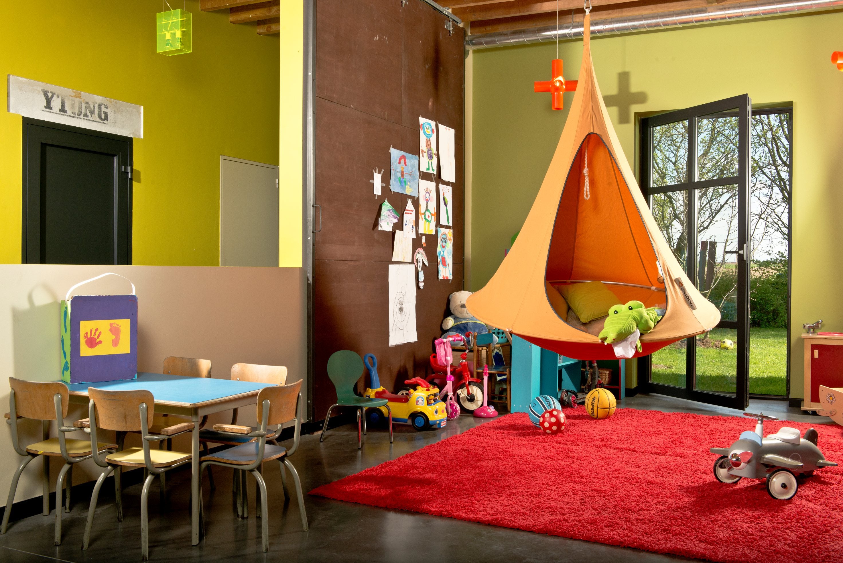 Vivere Single Cacoon- Natural White/Leaf Green/Chili Red/Taupe/Turquoise/Sky Blue/Mango