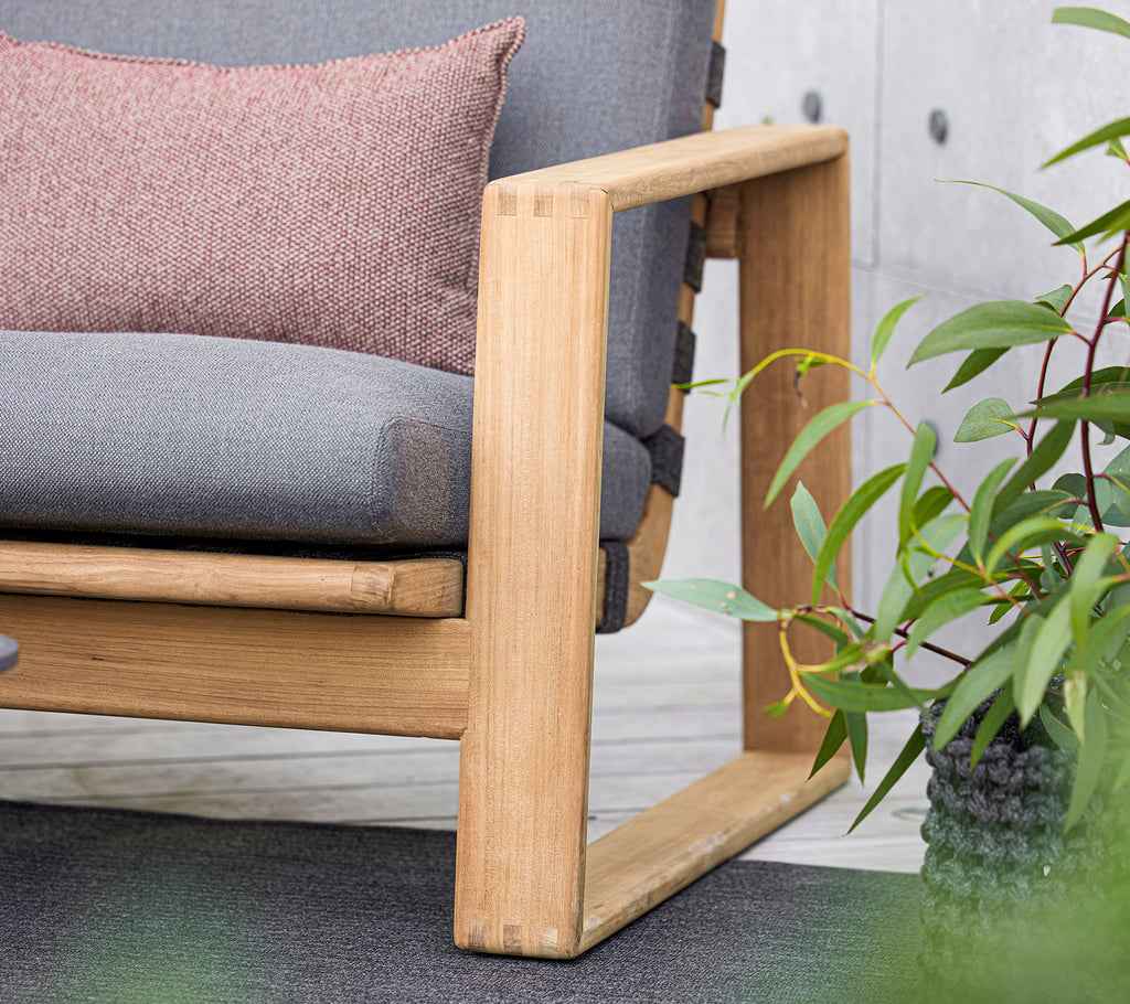 Cane-Line Endless Soft Highback Chair Incl. Grey Cane-Line Airtouch Cushion Set
