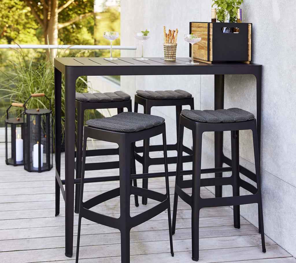 Cane-Line Cut Bar Table