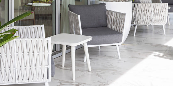 DecoScapes Aria 20" Square Aluminum Frame End Table