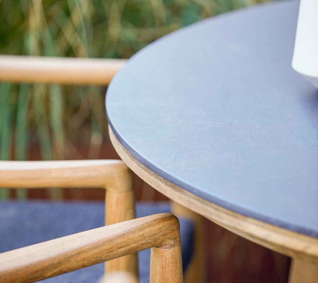 Cane-Line Aspect Dining Table - Dia. 56.7"