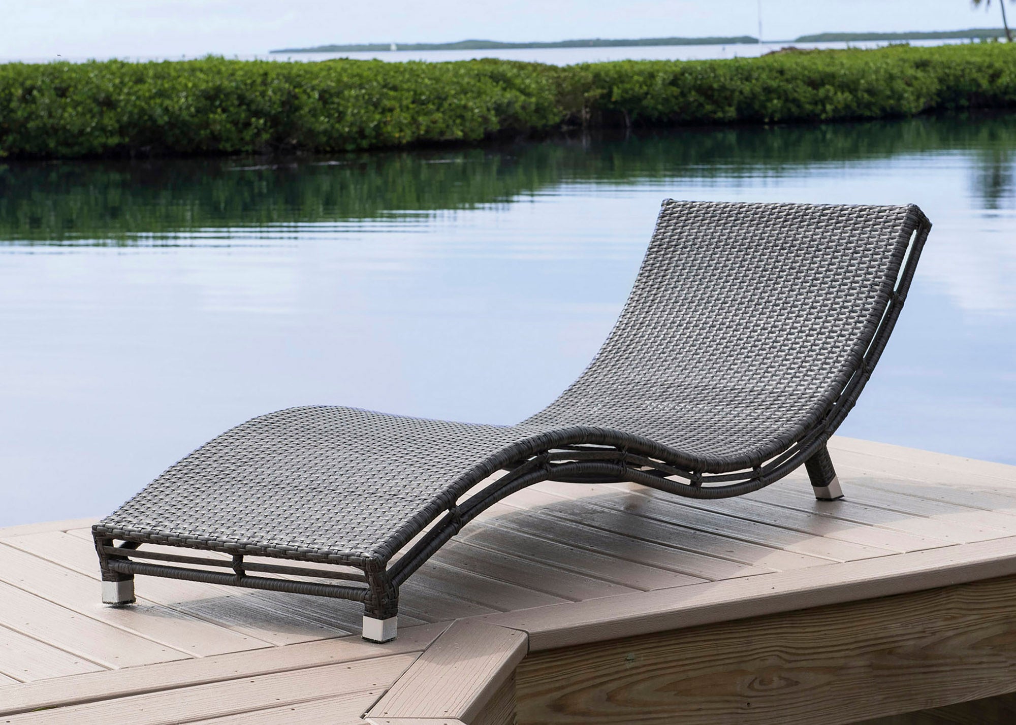 Panama Jack Outdoor Graphite Curve Chaise Lounge