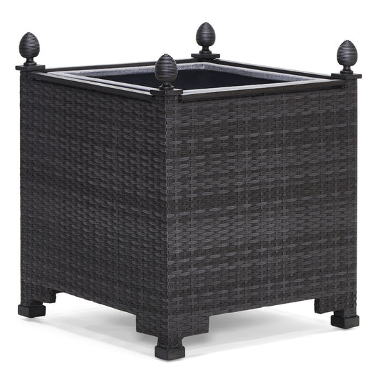 Woodard Lorenzo Planter