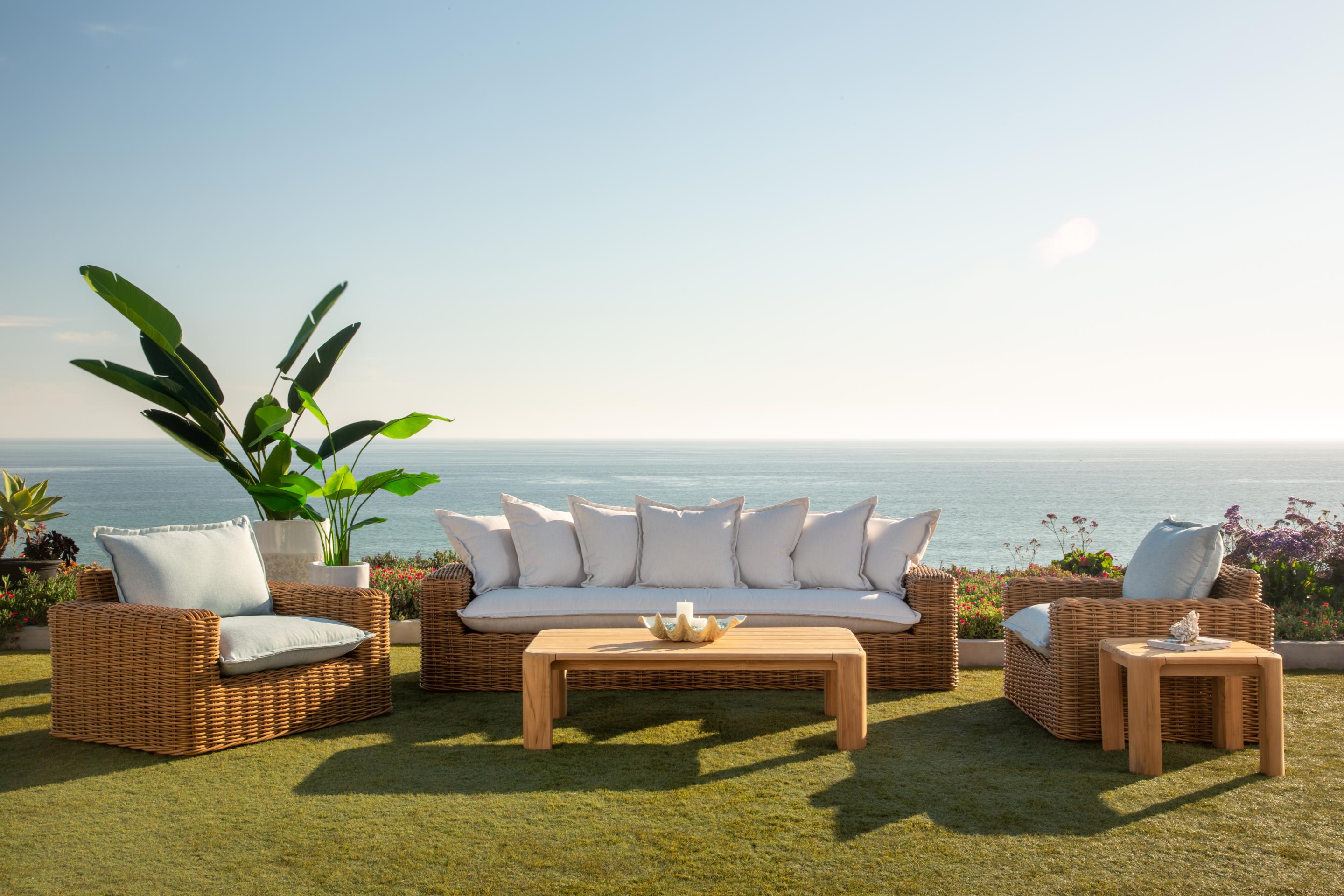 Sunset West Playa Oversized Swivel Club Chair in Soothe Pearl with Flange Welt