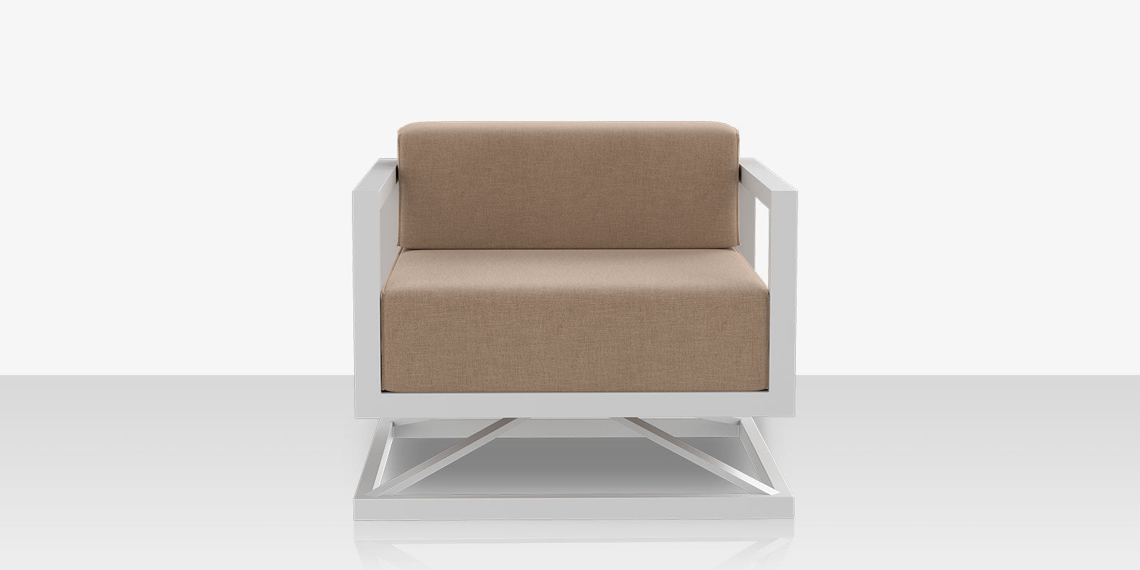 DecoScapes Iconic Aluminum Swivel Club Chair