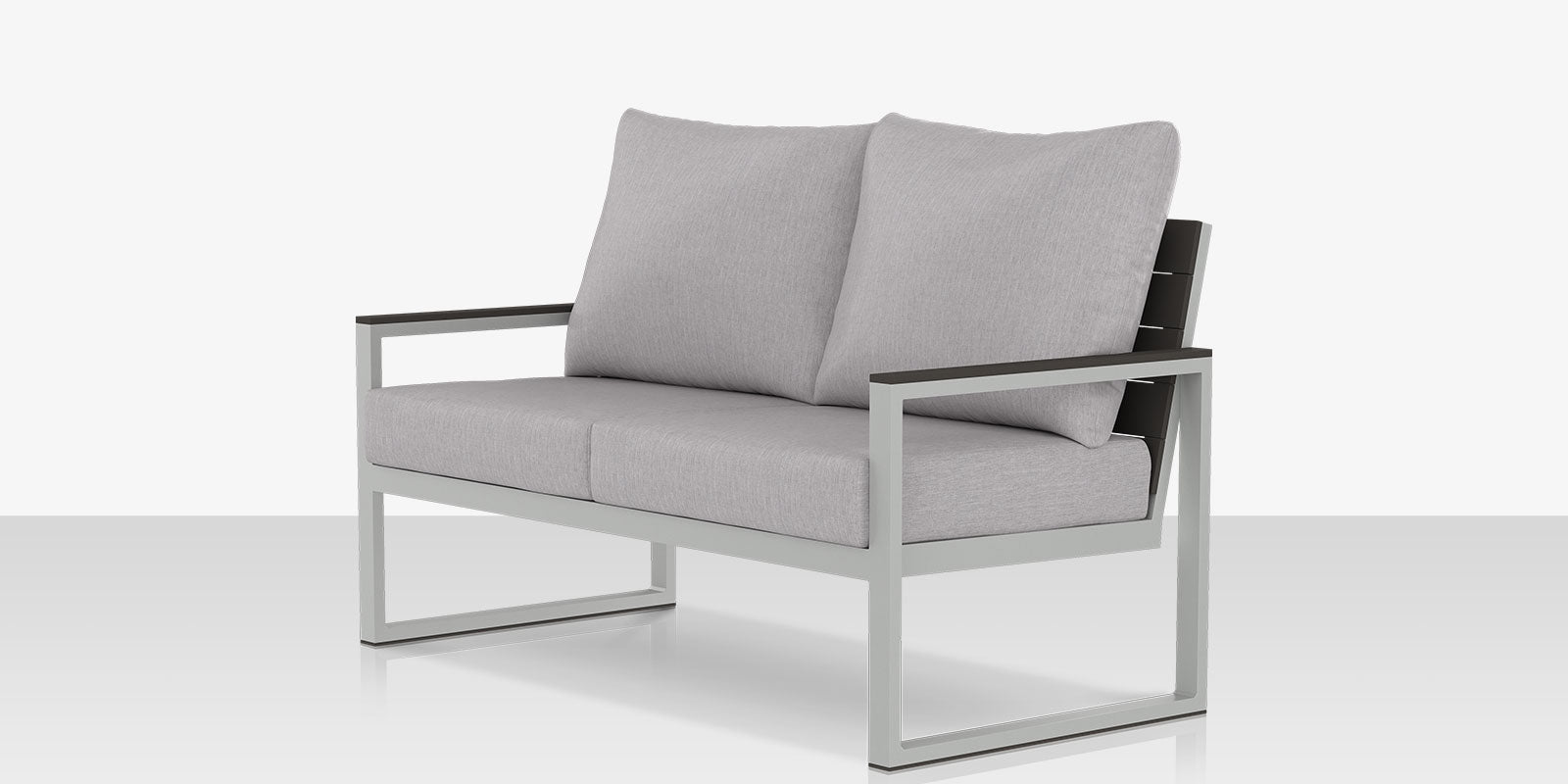 DecoScapes Modera Loveseat