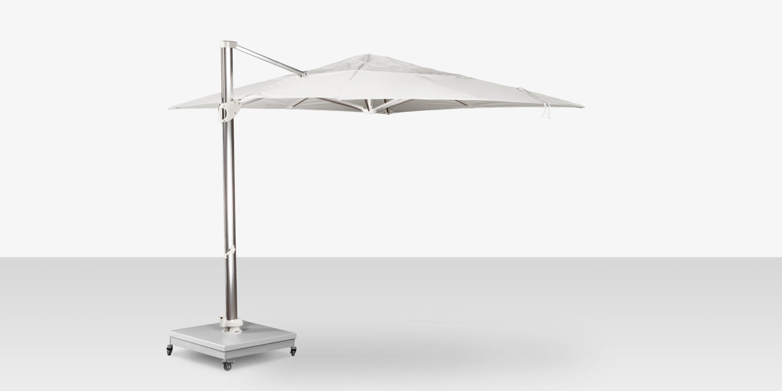 DecoScapes The Grand 13' Cantilever Umbrella (Square)