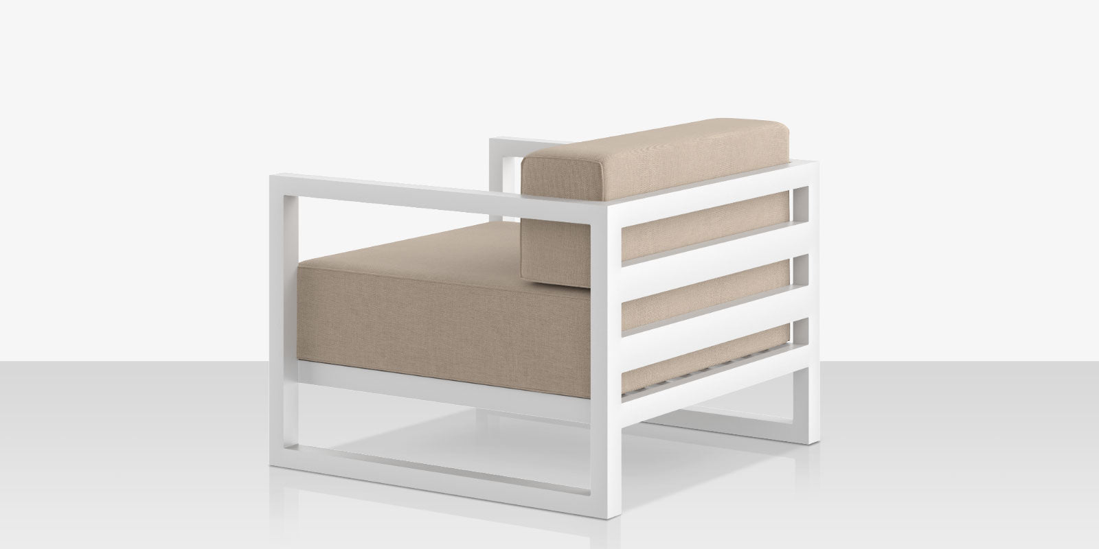 DecoScapes Iconic Aluminum Club Chair