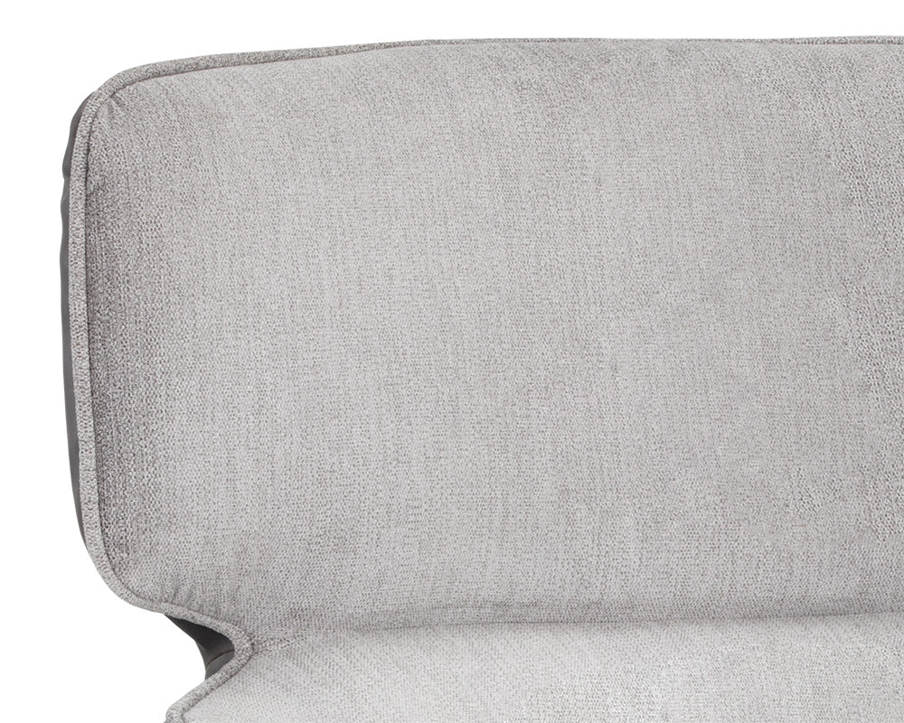 Sunpan Maximus Lounge Chair In Metropolis Blue/Moss Green//Polo Club Stone And Overcast Grey