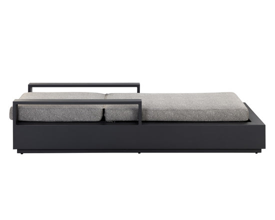 Sunpan Tavira Lounger - Lanikai Salt And Pepper