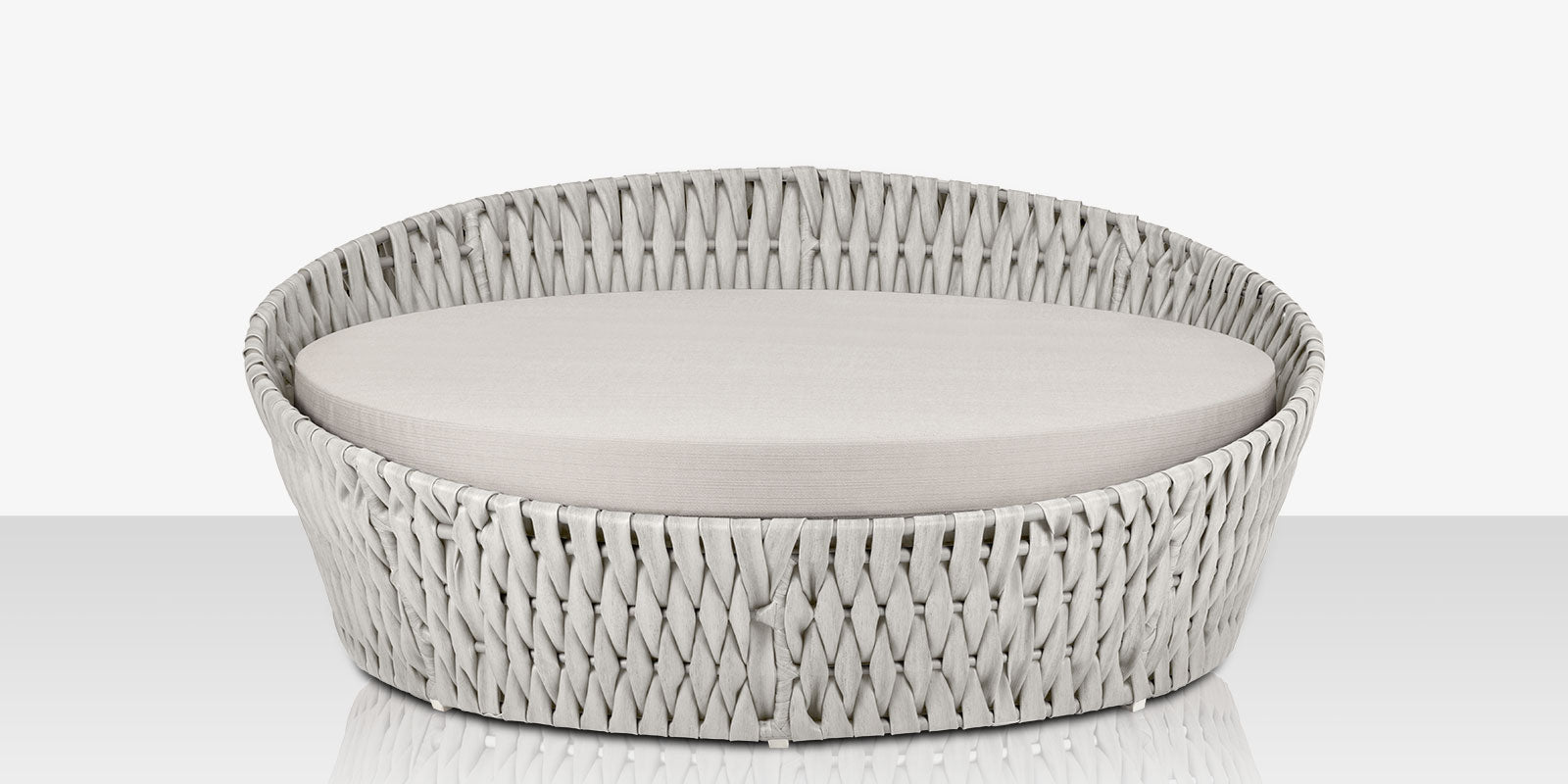 DecoScapes Aria 70" Round Aluminum Cushion Daybed