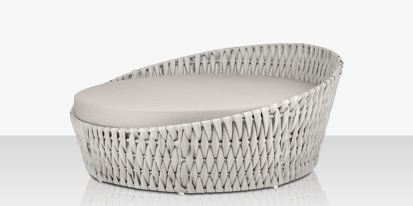 DecoScapes Aria 70" Round Aluminum Cushion Daybed