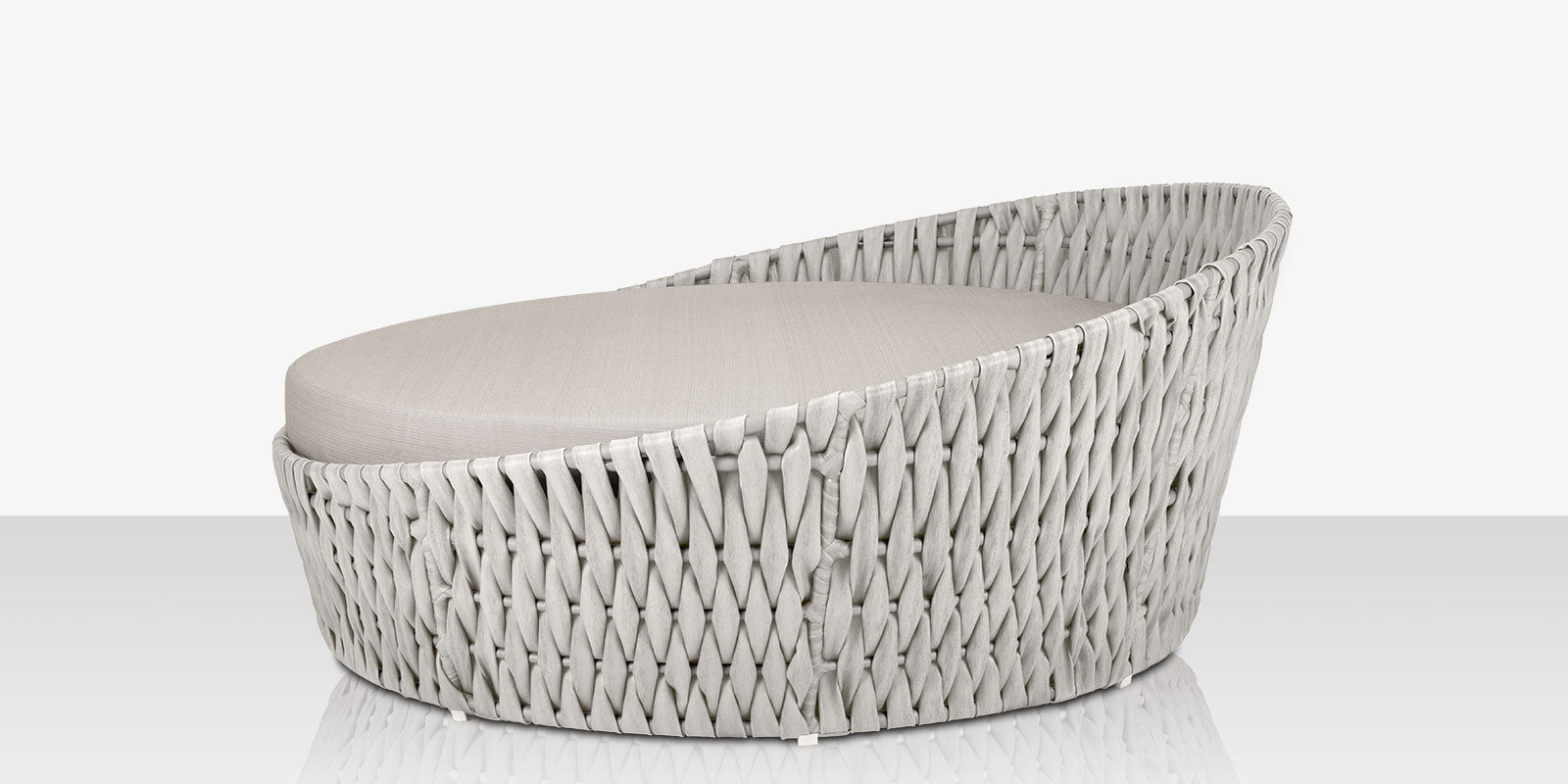 DecoScapes Aria 70" Round Aluminum Cushion Daybed