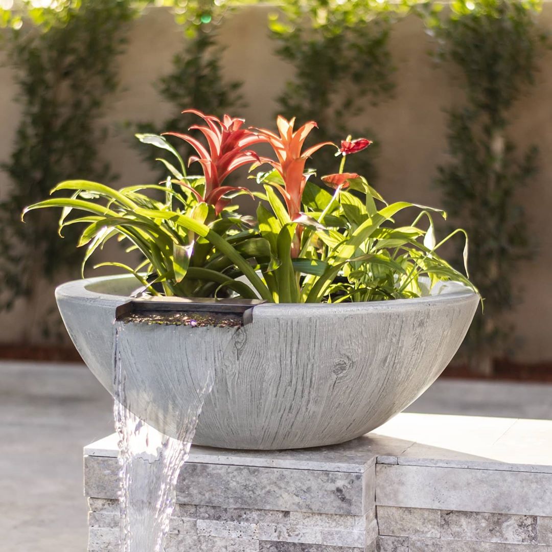 The Outdoor Plus Sedona Wood Grain Planter & Water Bowl