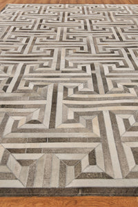 Exquisite Rugs Natural Hide Cowhide Silver Area Rug