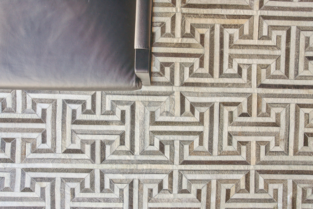Exquisite Rugs Natural Hide Cowhide Silver Area Rug