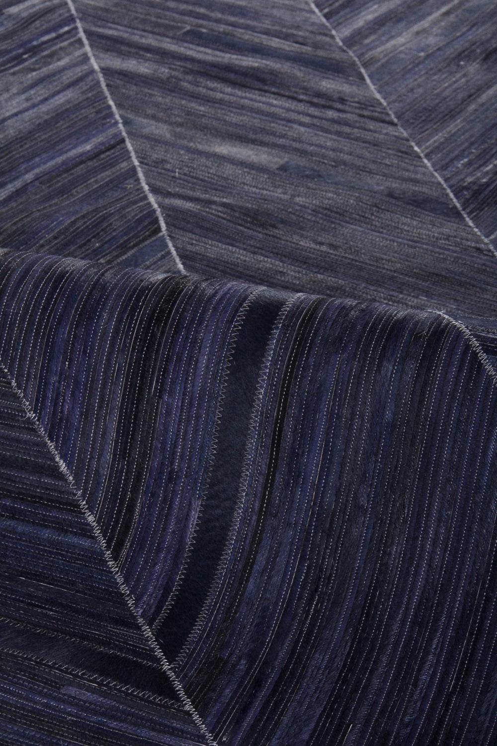 Exquisite Rugs Natural Hide Cowhide Silver Area Rug