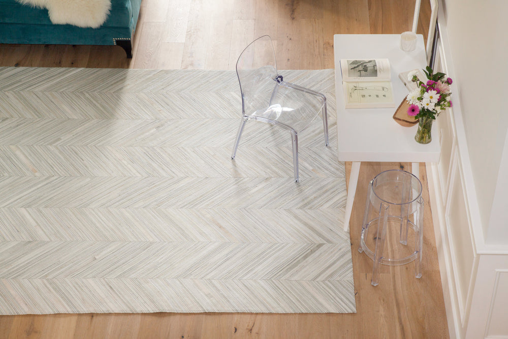 Exquisite Rugs Natural Hide Cowhide Silver Area Rug