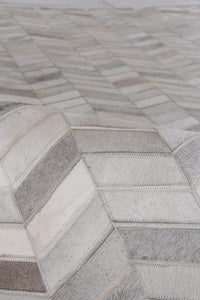Exquisite Rugs Natural Hide Cowhide Silver Area Rug