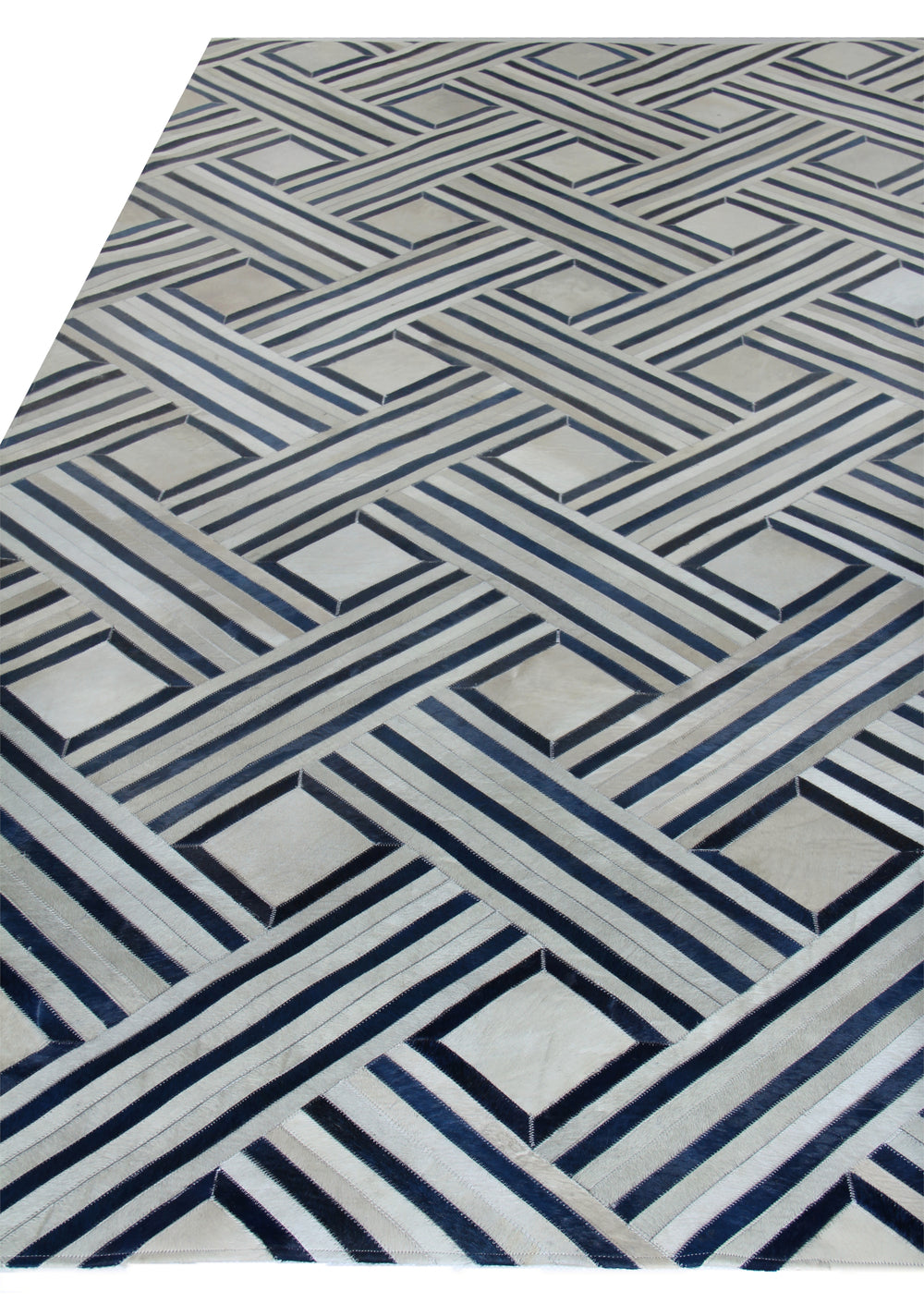 Exquisite Rugs Natural Hide Cowhide Silver Area Rug
