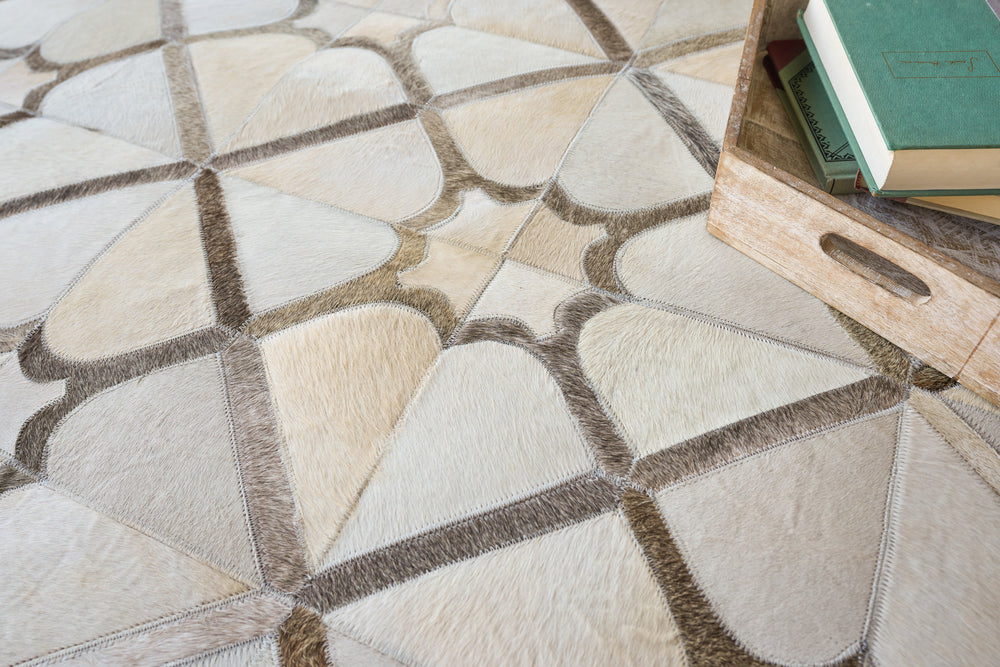 Exquisite Rugs Natural Hide Cowhide Silver Area Rug